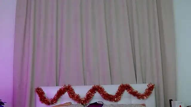 WildRedBerry online show from 12/10/24, 10:06