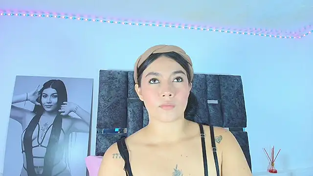 Natasharuso online show from 09/30/25, 12:43