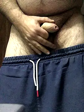 Snapshot of hairysmallcockguy chatting on 09/10/25, 01:44 hairysmallcockguy online show from 09/10/25, 01:44