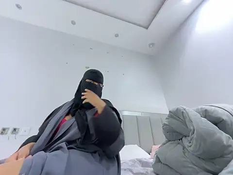 Submissive Arab online show from 12/27/24, 07:57