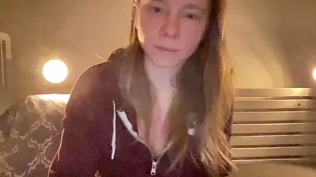 SweetLucy96 online show from 12/26/24, 05:58