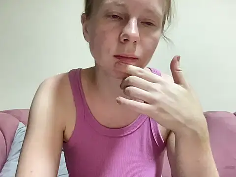 SweetLucy96 online show from 09/08/25, 06:51