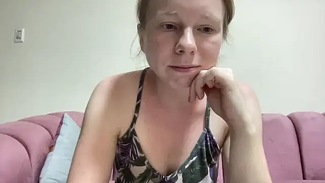 SweetLucy96 online show from 09/29/25, 03:06