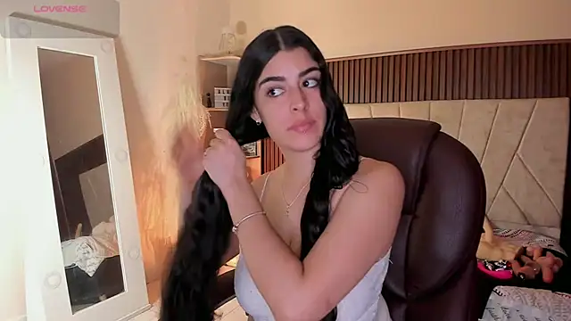  Niah  online show from 10/13/25, 08:42