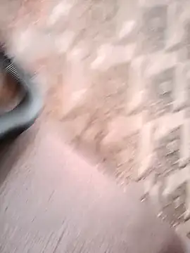 LeilaSaint online show from 10/24/25, 07:05