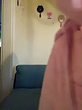 Snapshot of Adrina_Drake chatting on 10/20/25, 02:39 Adrina Drake online show from 10/20/25, 02:39