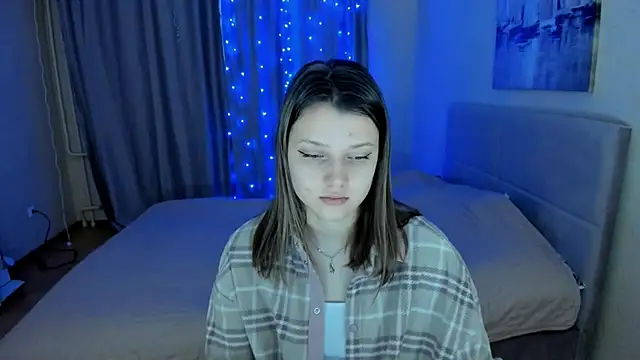 Snapshot of SoniNesti chatting on 12/10/24, 12:27 SoniNesti online show from 12/10/24, 12:27