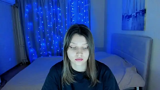 Snapshot of SoniNesti chatting on 12/14/24, 03:36 SoniNesti online show from 12/14/24, 03:36