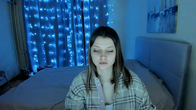 Snapshot of SoniNesti chatting on 01/21/25, 02:37 SoniNesti online show from 01/21/25, 02:37