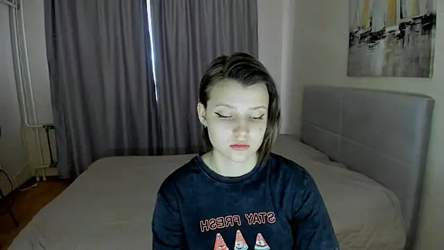Snapshot of SoniNesti chatting on 03/08/25, 11:37 SoniNesti online show from 03/08/25, 11:37