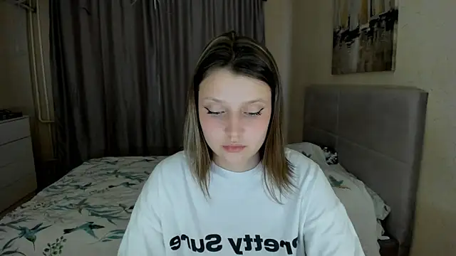 Snapshot of SoniNesti chatting on 10/01/25, 02:45 SoniNesti online show from 10/01/25, 02:45