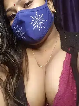 Snapshot of cutee__crazy chatting on 12/13/24, 07:10 cutee crazy online show from 12/13/24, 07:10
