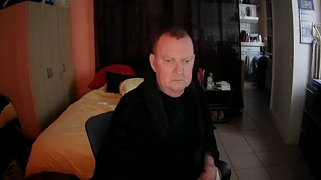 passifsoumis1963 online show from 11/11/25, 08:14