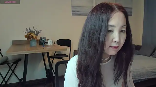 Snapshot of AvroraSakura chatting on 01/15/25, 12:15 AvroraSakura online show from 01/15/25, 12:15