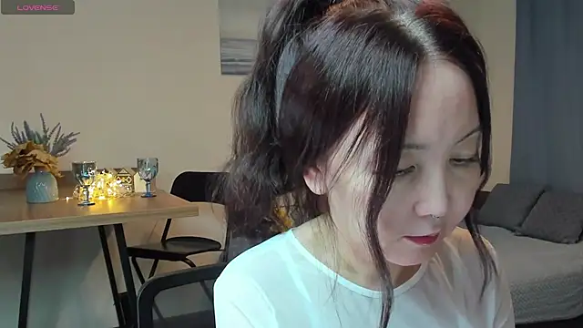 Snapshot of AvroraSakura chatting on 01/27/25, 08:39 AvroraSakura online show from 01/27/25, 08:39