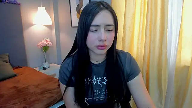 isabella jade online show from 01/15/25, 08:05