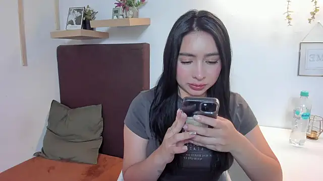 isabella jade online show from 02/04/25, 04:18