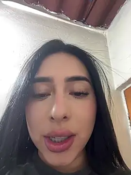 isabella jade online show from 02/14/25, 02:23