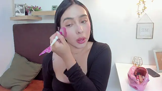 isabella jade online show from 02/17/25, 07:10