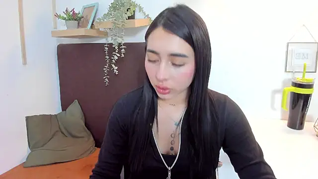 isabella jade online show from 03/01/25, 05:38