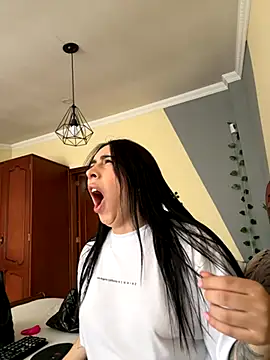 isabella jade online show from 10/13/25, 04:18