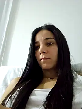 Snapshot of miaeyes chatting on 01/05/25, 01:56 miaeyes online show from 01/05/25, 01:56