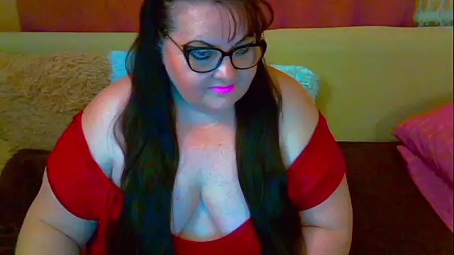 Snapshot of SinlessHeavy chatting on 03/11/25, 02:32 SinlessHeavy online show from 03/11/25, 02:32