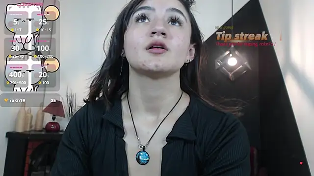 Perla Campbell online show from 12/12/24, 08:43