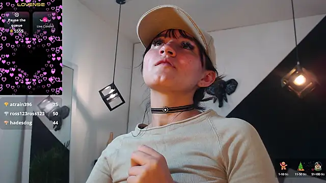 Perla Campbell online show from 02/20/25, 10:37