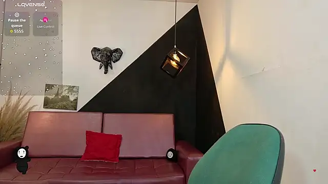 Perla Campbell online show from 09/26/25, 07:29