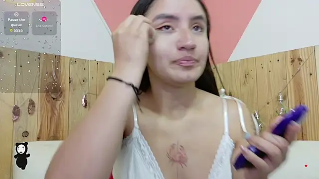 Perla Campbell online show from 10/21/25, 01:12