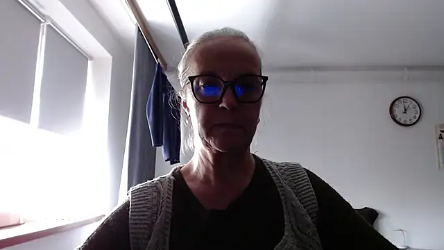 ina tits online show from 11/25/25, 10:59