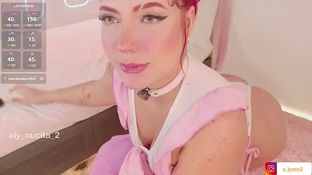 Snapshot of aly_nucita_ chatting on 10/18/25, 11:44 aly nucita online show from 10/18/25, 11:44