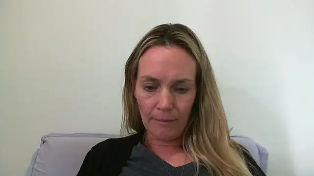 Annylove1 online show from 01/14/25, 06:07