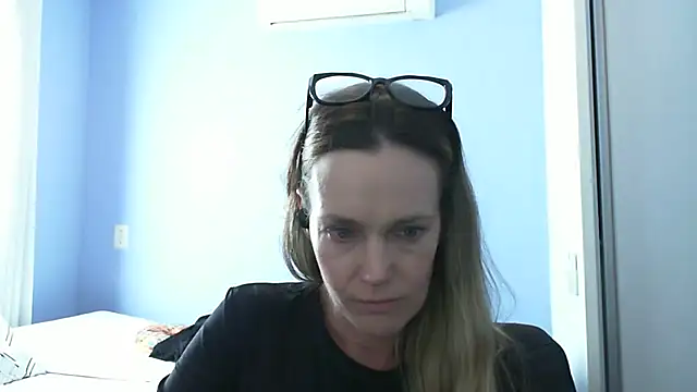 Annylove1 online show from 09/14/25, 05:45