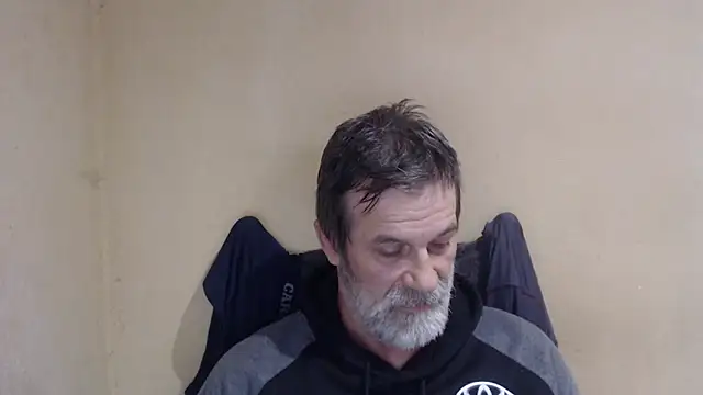 Snapshot of AlexNudo chatting on 10/10/25, 08:46 AlexNudo online show from 10/10/25, 08:46