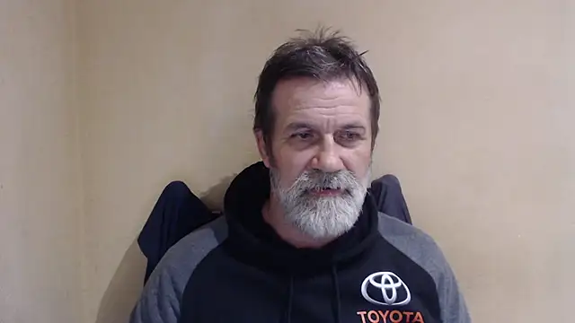 Snapshot of AlexNudo chatting on 10/15/25, 09:20 AlexNudo online show from 10/15/25, 09:20