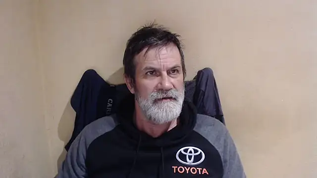 Snapshot of AlexNudo chatting on 10/16/25, 08:32 AlexNudo online show from 10/16/25, 08:32