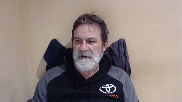 Snapshot of AlexNudo chatting on 10/28/25, 08:55 AlexNudo online show from 10/28/25, 08:55