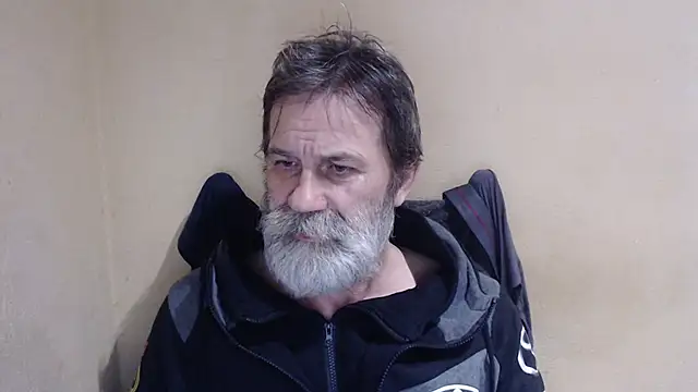 Snapshot of AlexNudo chatting on 11/19/25, 07:14 AlexNudo online show from 11/19/25, 07:14