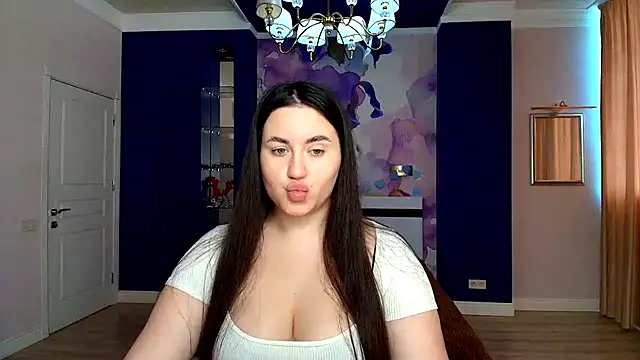 Snapshot of Roxie_Bradley chatting on 03/04/25, 06:47 Roxie Bradley online show from 03/04/25, 06:47