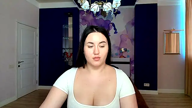 Snapshot of Roxie_Bradley chatting on 03/08/25, 10:00 Roxie Bradley online show from 03/08/25, 10:00