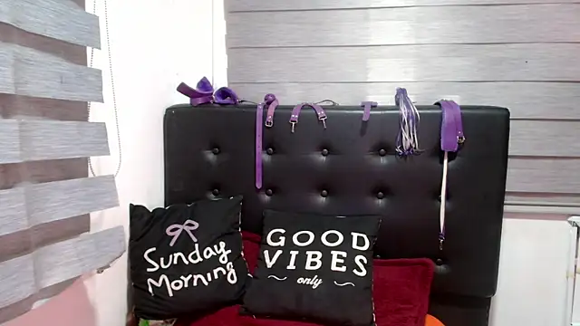 VIOLETTA-HOT online show from 03/04/25, 10:24