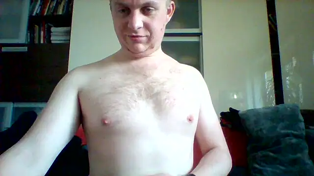Snapshot of Matttthees chatting on 02/07/25, 11:12 Matttthees online show from 02/07/25, 11:12