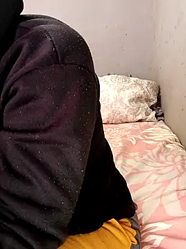 BeejayLoverxx online show from 10/21/25, 08:59