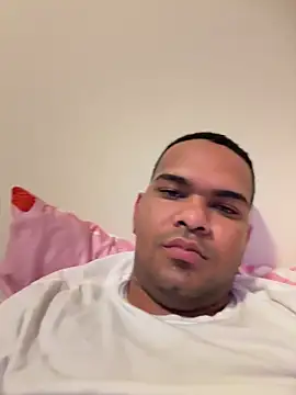 Snapshot of marhi32 chatting on 10/07/25, 07:33 marhi32 online show from 10/07/25, 07:33