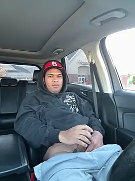 Snapshot of marhi32 chatting on 11/05/25, 01:44 marhi32 online show from 11/05/25, 01:44