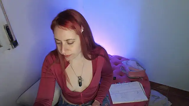 Snapshot of TuGauchitaArgentina chatting on 09/26/25, 03:10 TuGauchitaArgentina online show from 09/26/25, 03:10