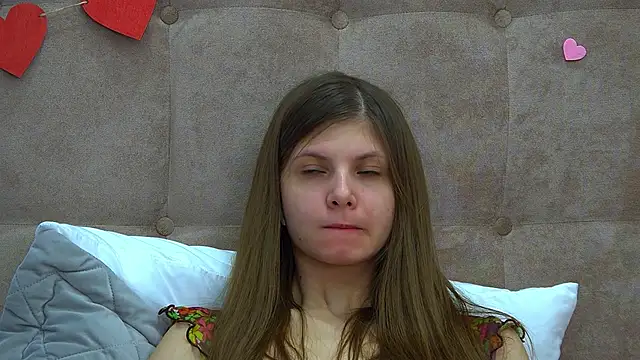 Snapshot of AudreyBarlow chatting on 02/15/25, 12:33 AudreyBarlow online show from 02/15/25, 12:33
