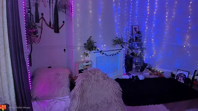 AliceW0lf online show from 10/18/25, 04:08